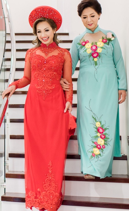 Traditional Vietnamese Wedding Dress